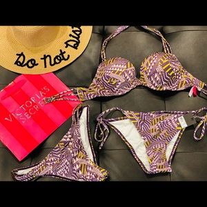 3 pieces Victoria Secret swimsuit One is NWT❤️